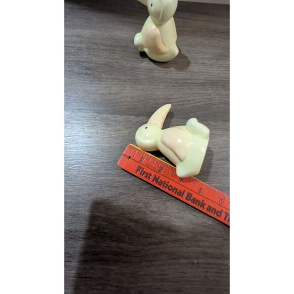 Ceramic Toucan Salt & Pepper Shaker Set Vintage Pastel Pink  Cream Collectible - Picture 7 of 7